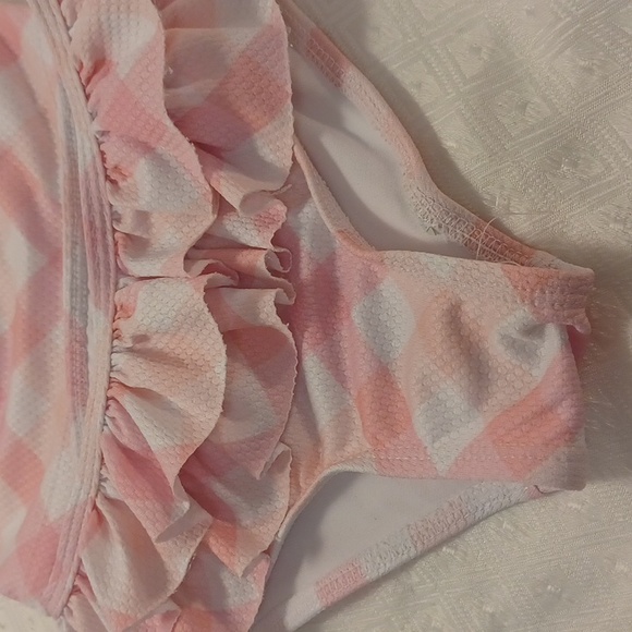 Crown & ivy Toddler 2 piece Baithing suit - Picture 2 of 7